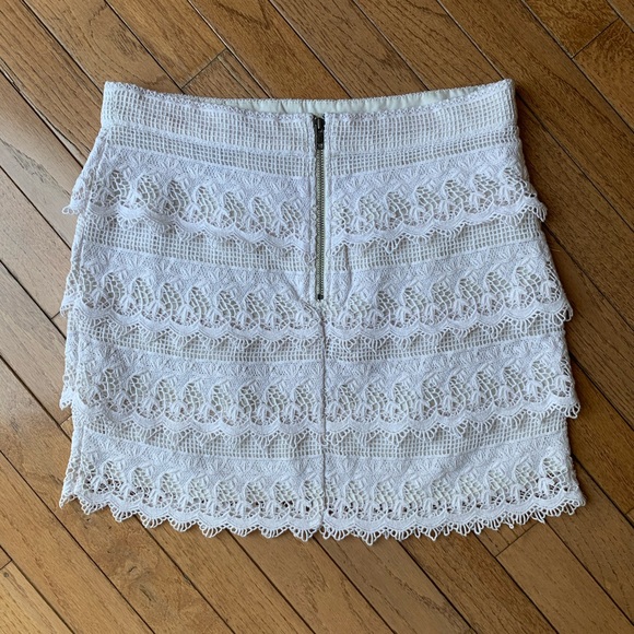 ✨ Host Pick! ✨ AMERICAN EAGLE WHITE LACE SKIRT - Picture 6 of 7